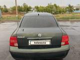 Volkswagen Passat 1997 года за 1 300 000 тг. в Астана – фото 2