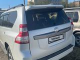 Toyota Land Cruiser Prado 2014 года за 25 000 000 тг. в Атырау – фото 2