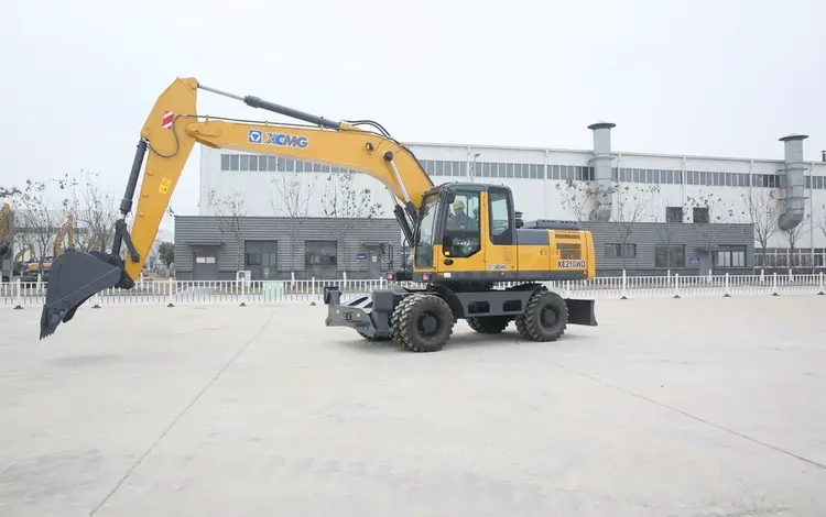 XCMG  XE210WD 2025 года в Алматы