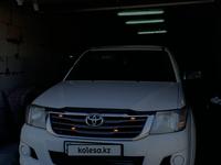 Toyota Hilux 2013 годаүшін8 200 000 тг. в Актобе