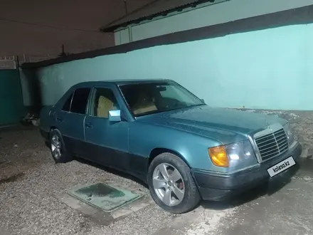 Mercedes-Benz E 230 1991 года за 1 500 000 тг. в Туркестан – фото 2