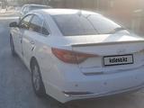 Hyundai Sonata 2015 годаfor8 000 000 тг. в Алматы – фото 2