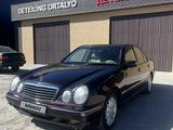 Mercedes-Benz E 240 2001 годаүшін4 700 000 тг. в Жезказган