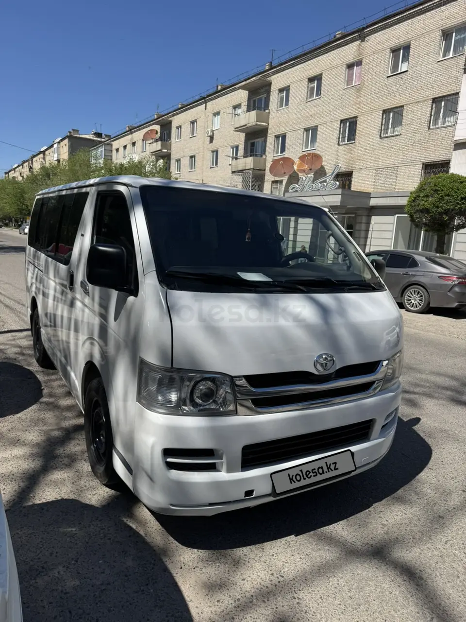 Toyota HiAce, 2005