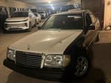 Mercedes-Benz E 200 1994 года за 1 600 000 тг. в Алматы