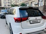 Mitsubishi Outlander 2022 годаүшін11 500 000 тг. в Актау – фото 3