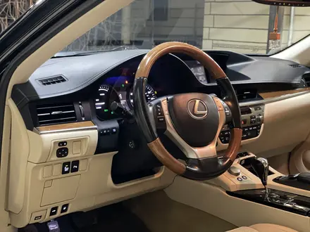 Lexus ES 300h 2014 года за 13 000 000 тг. в Туркестан – фото 12