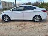 Hyundai Elantra 2014 годаfor6 300 000 тг. в Атырау – фото 5