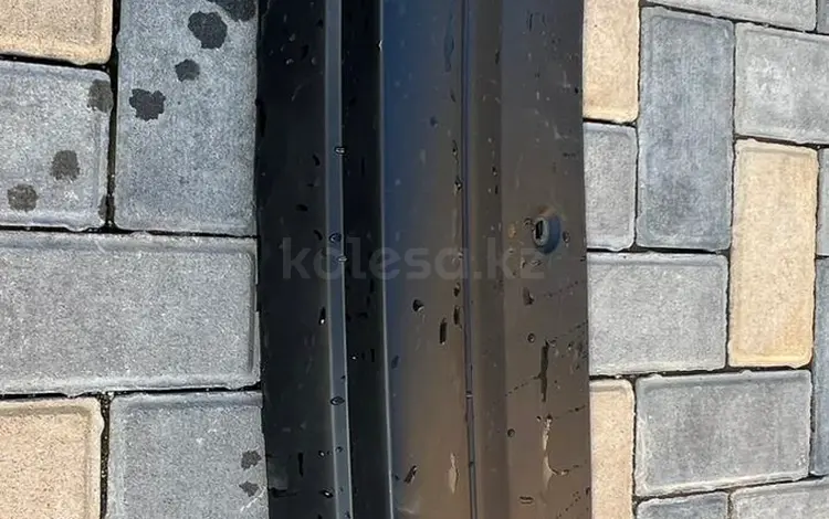 Накладка заднего бампера Range Rover Vogue L405 12-17 за 40 000 тг. в Алматы