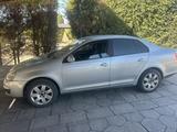 Volkswagen Jetta 2007 годаүшін2 500 000 тг. в Талдыкорган – фото 2