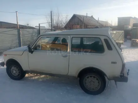 ВАЗ (Lada) Lada 2121 2000 года за 1 300 000 тг. в Затобольск – фото 2