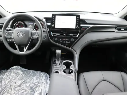 Toyota Camry 2023 года за 19 900 000 тг. в Кокшетау – фото 9