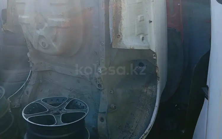 Задняя часть кузова крылья фартук за 10 000 тг. в Астана