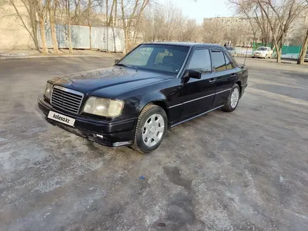 Mercedes-Benz E 200 1989 года за 1 000 000 тг. в Актобе – фото 2