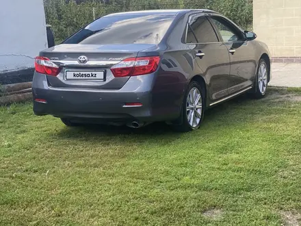 Toyota Camry 2013 года за 10 300 000 тг. в Алматы – фото 11