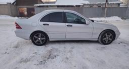 Mercedes-Benz C 200 2002 годаfor3 500 000 тг. в Алматы – фото 3