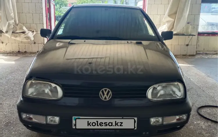 Volkswagen Golf 1996 годаүшін1 500 000 тг. в Алматы