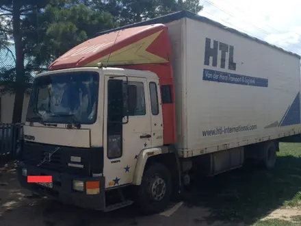 Volvo  Fl6 1996 года за 5 000 000 тг. в Уральск