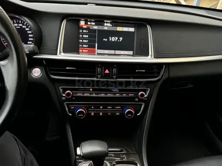 Kia K5 2018 года за 9 500 000 тг. в Алматы – фото 11