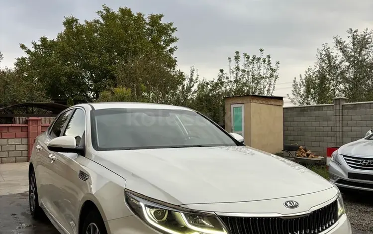 Kia K5 2018 года за 9 500 000 тг. в Алматы