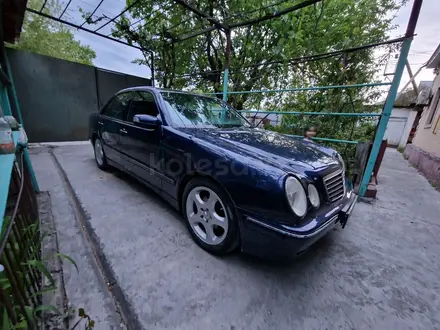 Mercedes-Benz E 320 1999 года за 4 500 000 тг. в Кентау – фото 18