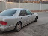 Mercedes-Benz E 230 1997 годаүшін3 500 000 тг. в Алматы – фото 4