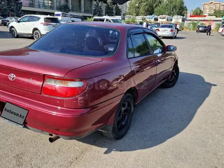 Toyota Carina 1996 года за 2 000 000 тг. в Алматы – фото 2