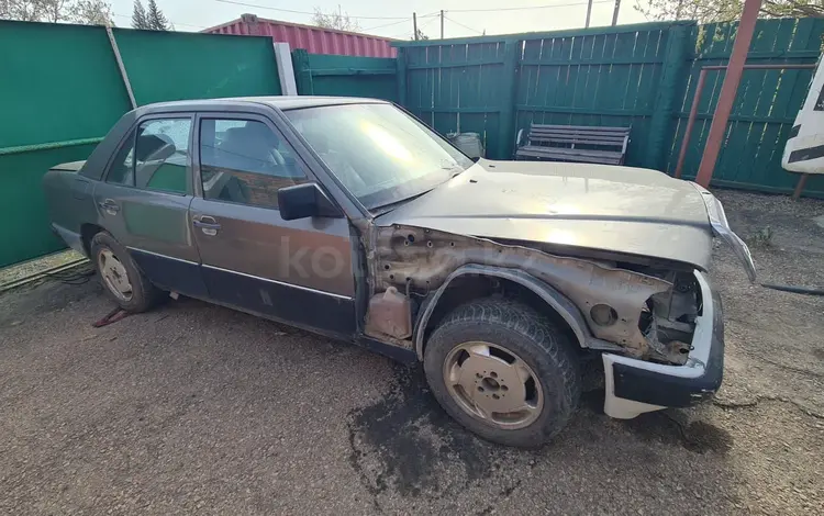 Mercedes-Benz E 220 1993 года за 100 000 тг. в Кокшетау