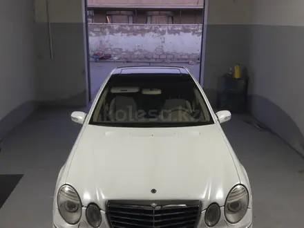 Mercedes-Benz E 240 2003 года за 4 600 000 тг. в Актау – фото 4