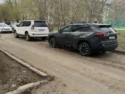 Toyota RAV4 2019 года за 13 000 000 тг. в Уральск – фото 2