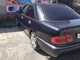 Mercedes-Benz E 230 1997 года за 2 000 000 тг. в Павлодар – фото 3