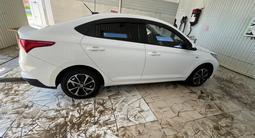 Hyundai Accent 2021 года за 7 200 000 тг. в Актобе – фото 4