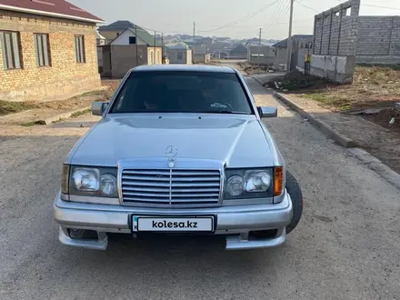 Mercedes-Benz E 260 1991 года за 800 000 тг. в Шымкент