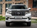 Toyota Land Cruiser Prado 2023 года за 42 300 000 тг. в Алматы – фото 5