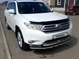 Toyota Highlander 2012 года за 13 000 000 тг. в Астана