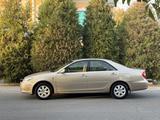 Toyota Camry 2003 годаүшін4 400 000 тг. в Шымкент – фото 4