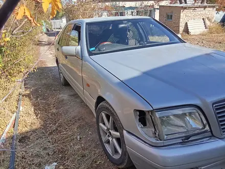 Mercedes-Benz S 320 1995 года за 1 800 000 тг. в Жанатас – фото 3