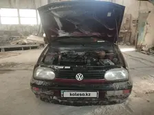 Volkswagen Golf, 1993