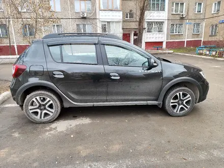 Renault Sandero Stepway 2020 года за 7 000 000 тг. в Караганда – фото 10