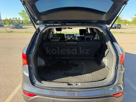 Hyundai Santa Fe 2014 года за 9 000 000 тг. в Астана – фото 18