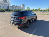 Hyundai Santa Fe 2014 годаүшін9 000 000 тг. в Астана – фото 2
