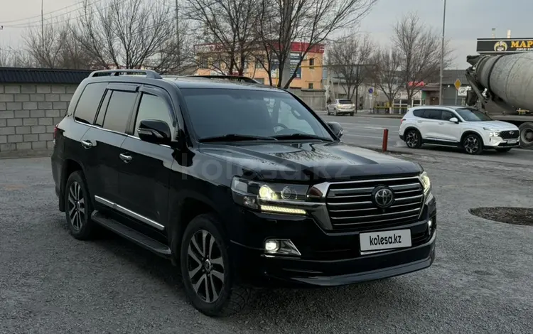 Toyota Land Cruiser 2018 годаfor34 500 000 тг. в Шымкент