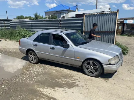 Mercedes-Benz C 180 1993 года за 1 600 000 тг. в Семей – фото 2