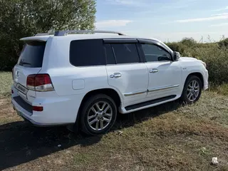 Lexus LX 570