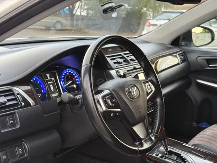 Toyota Camry 2015 года за 12 000 000 тг. в Алматы – фото 23