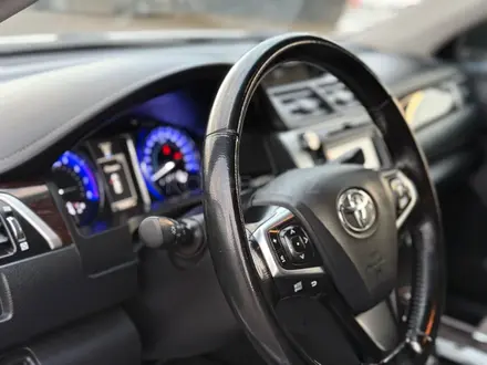 Toyota Camry 2015 года за 12 000 000 тг. в Алматы – фото 26