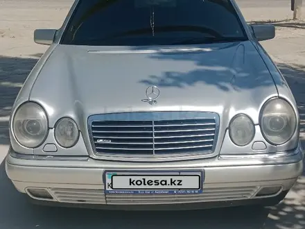 Mercedes-Benz E 320 1996 года за 4 200 000 тг. в Алматы