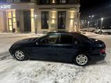 Mercedes-Benz C 240 2002 года за 2 400 000 тг. в Караганда – фото 2