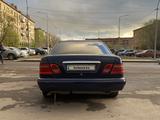 Mercedes-Benz E 230 1997 годаүшін2 400 000 тг. в Караганда – фото 4