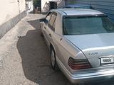 Mercedes-Benz E 220 1993 годаүшін1 800 000 тг. в Алматы – фото 5